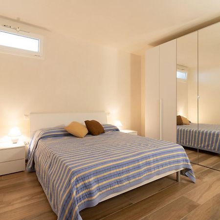 Apartamento Rossella House Mola di Bari Exterior foto
